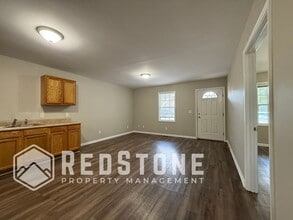 Building Photo - 1108 Chandler Ave