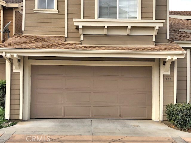 Building Photo - 444 Middlebury Ct