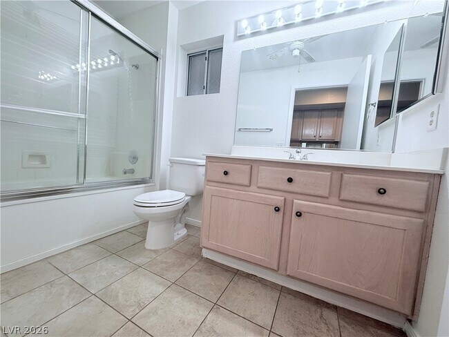 Building Photo - 9709 Blue Bell Dr