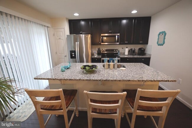 Building Photo - 130 Intrepid Ln