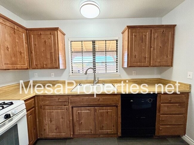 Building Photo - 12636 Mystic Dr