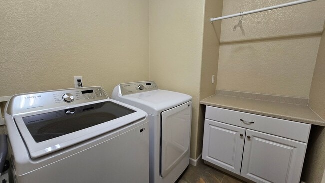 Building Photo - Single Story Del Webb Home!