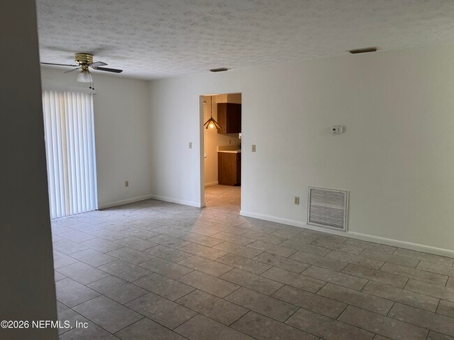 Building Photo - 1015 W Pratt St