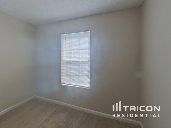 Building Photo - 6090 Flagstaf Walk