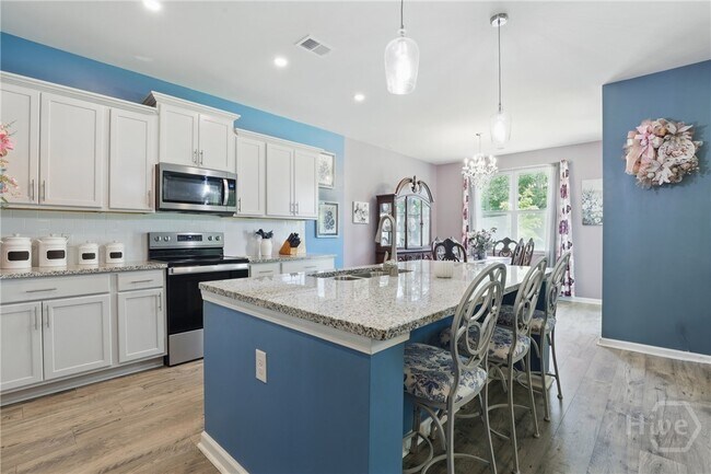 Building Photo - 203 Merganser Dr