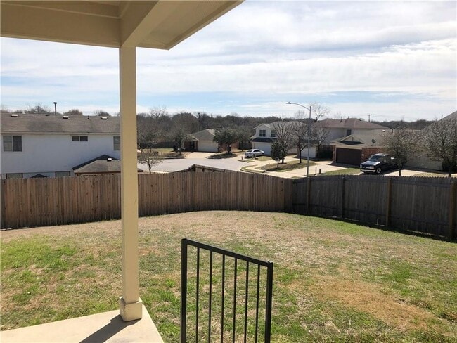 Building Photo - 201 Sweet Leaf Ln