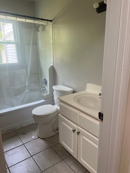 Building Photo - 1723 Glenview Pl