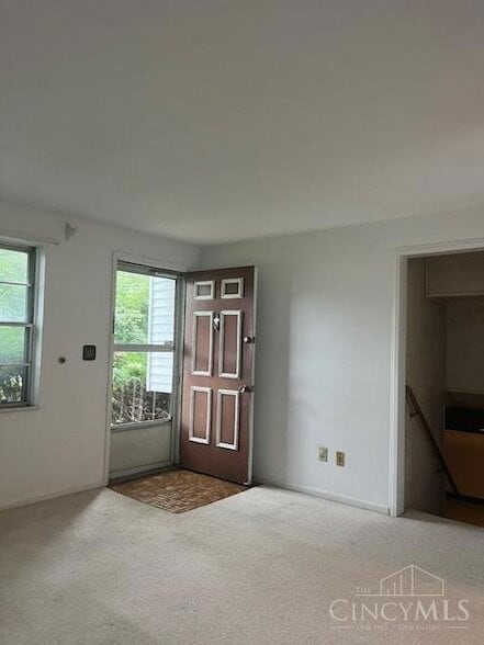 Building Photo - 1810 W Kemper Rd