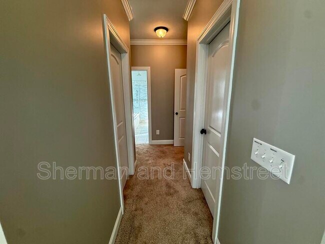 Building Photo - 4239 Windslow Dr