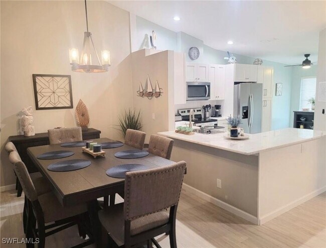 Building Photo - 17611 Marco Island Ln