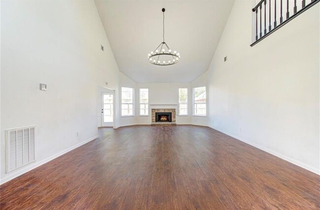 Building Photo - 13714 Neston Dr