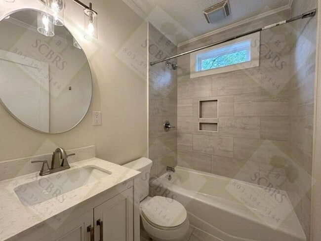 Building Photo - Charming 2-Bedroom Home in Rosewood Neighborhood