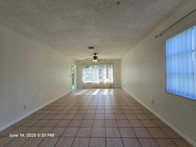 Building Photo - 3530 S 55th Ave