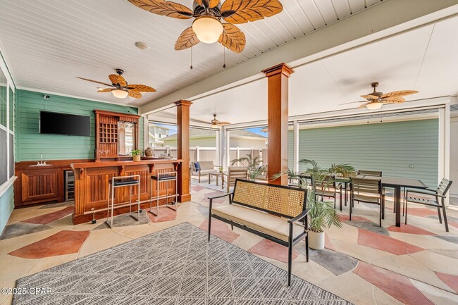 Building Photo - 3216 Veranda Ave