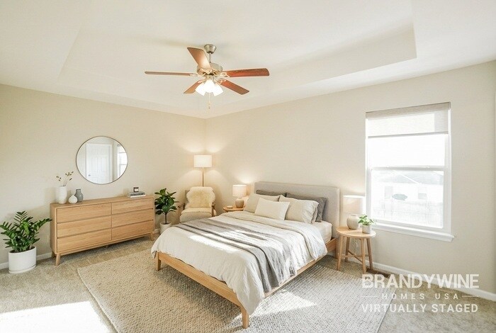 Building Photo - 1607 NW High View Dr