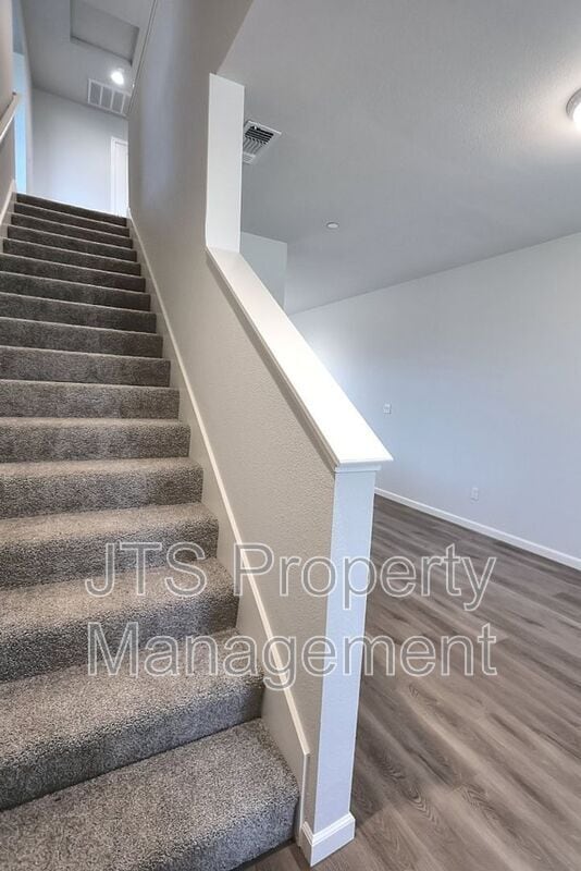Building Photo - 47 Brookbay Way