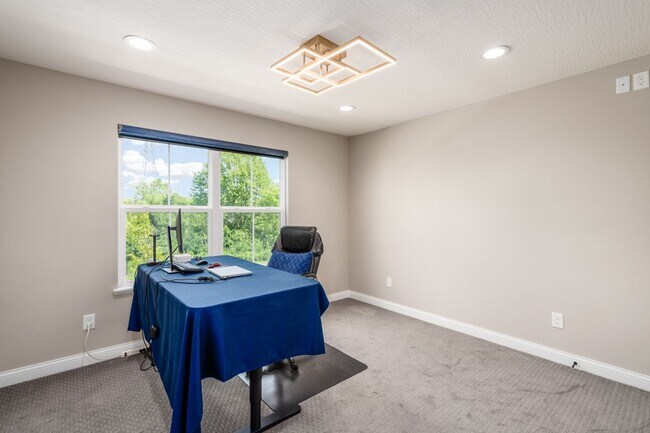 Building Photo - 3387 Logsdon Lp