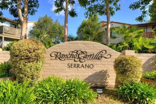 Building Photo - Beautiful Townhome in Rancho Carrillo!