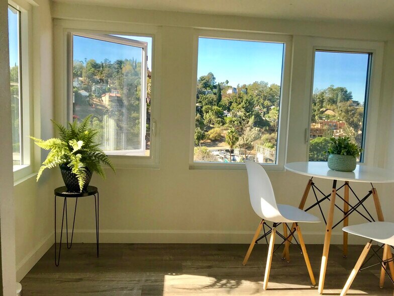 Building Photo - 2414 N Alvarado St