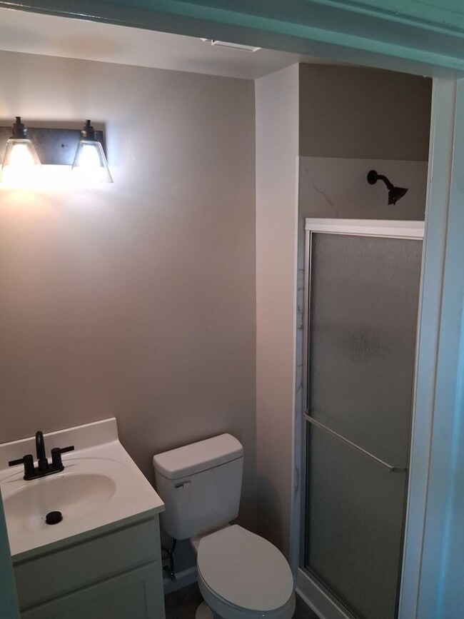Building Photo - 3 Bed House in St. Peter's MO