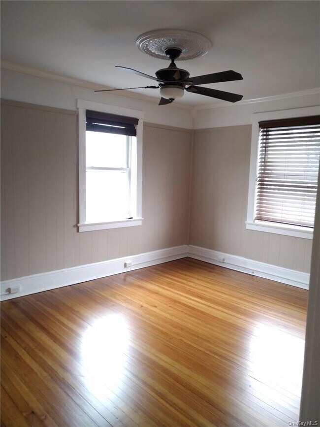 Building Photo - 262 NY-32
