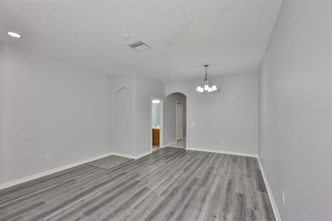 Building Photo - 13127 Kings Crossing Dr