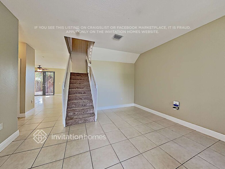 Building Photo - 3830 SW 69th Ave