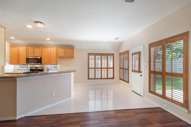 Building Photo - 24523 Rathford Ct