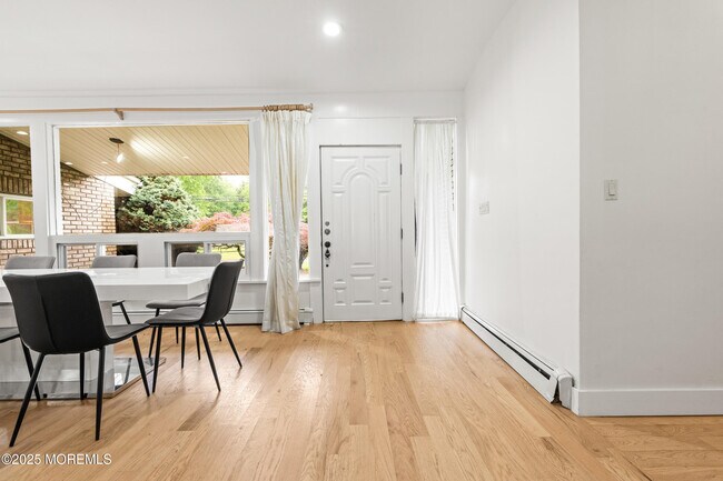 Building Photo - 606 Deal Rd