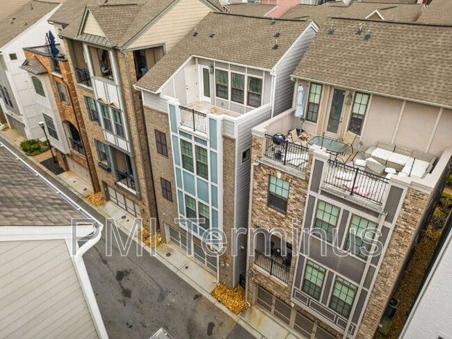 Building Photo - 609 Broadview Terrace NE