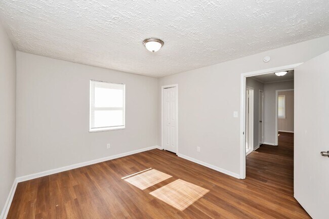 Building Photo - Exciting Opportunity! Charming 3 Bedroom Home in a Prime Location!