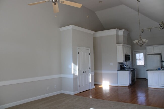 Building Photo - 3001 Canal Dr NW