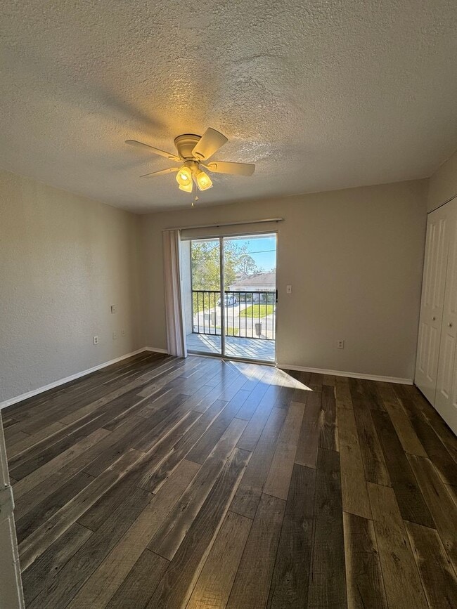 Building Photo - Spacious Poinciana Townhome