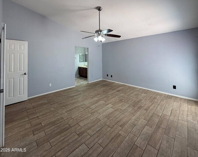 Building Photo - 11815 N 65th Dr
