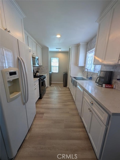 Building Photo - 8712 Fontana St