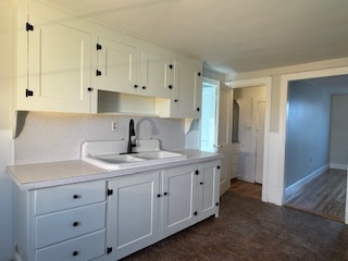 Country Style Kitchen Cabinets - 64 Plymouth St