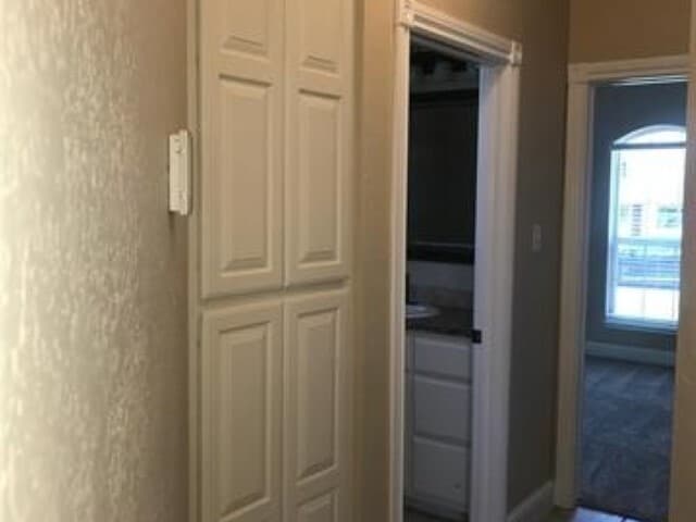 Building Photo - 23 NE Summerwood Dr