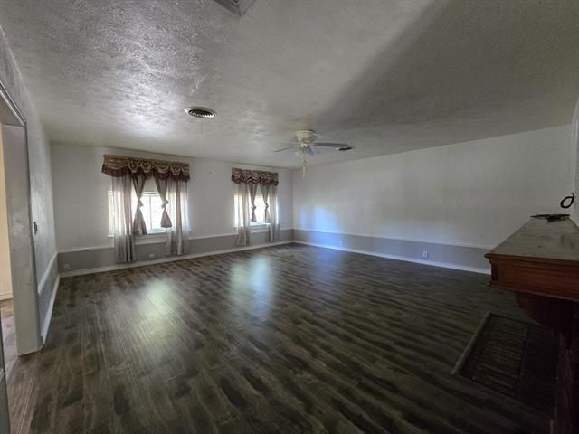 Building Photo - 410 Muriel Dr