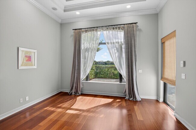 Building Photo - 17921 Villa Club Way