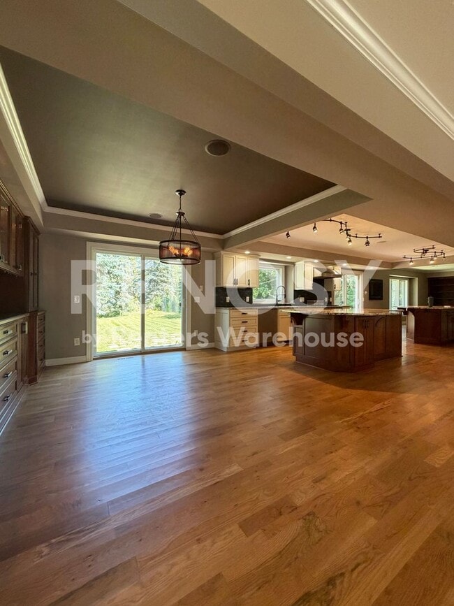 Building Photo - Available August 3rd 3 Bedroom 2.5 Bath Single Family Home in Prior Lake