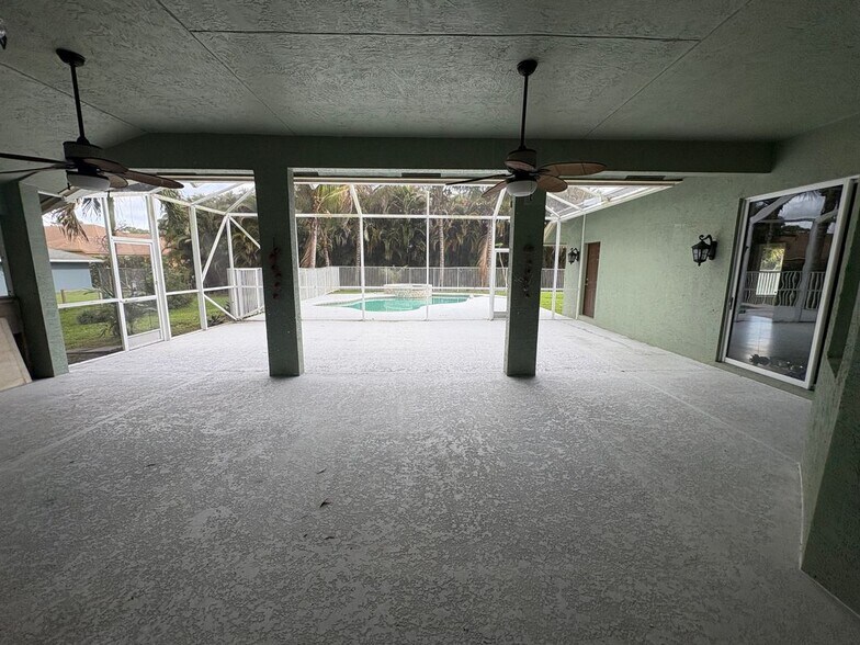 Building Photo - 12213 Citrus Grove Blvd