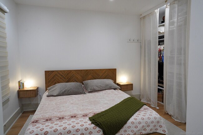 Building Photo - 9 Grey Fox Lane