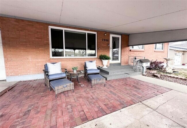 Building Photo - 2906 S Stuart Way