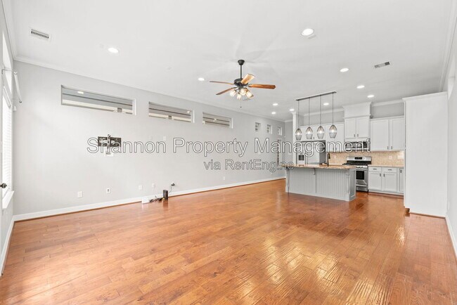 Building Photo - 5936 Kiam St