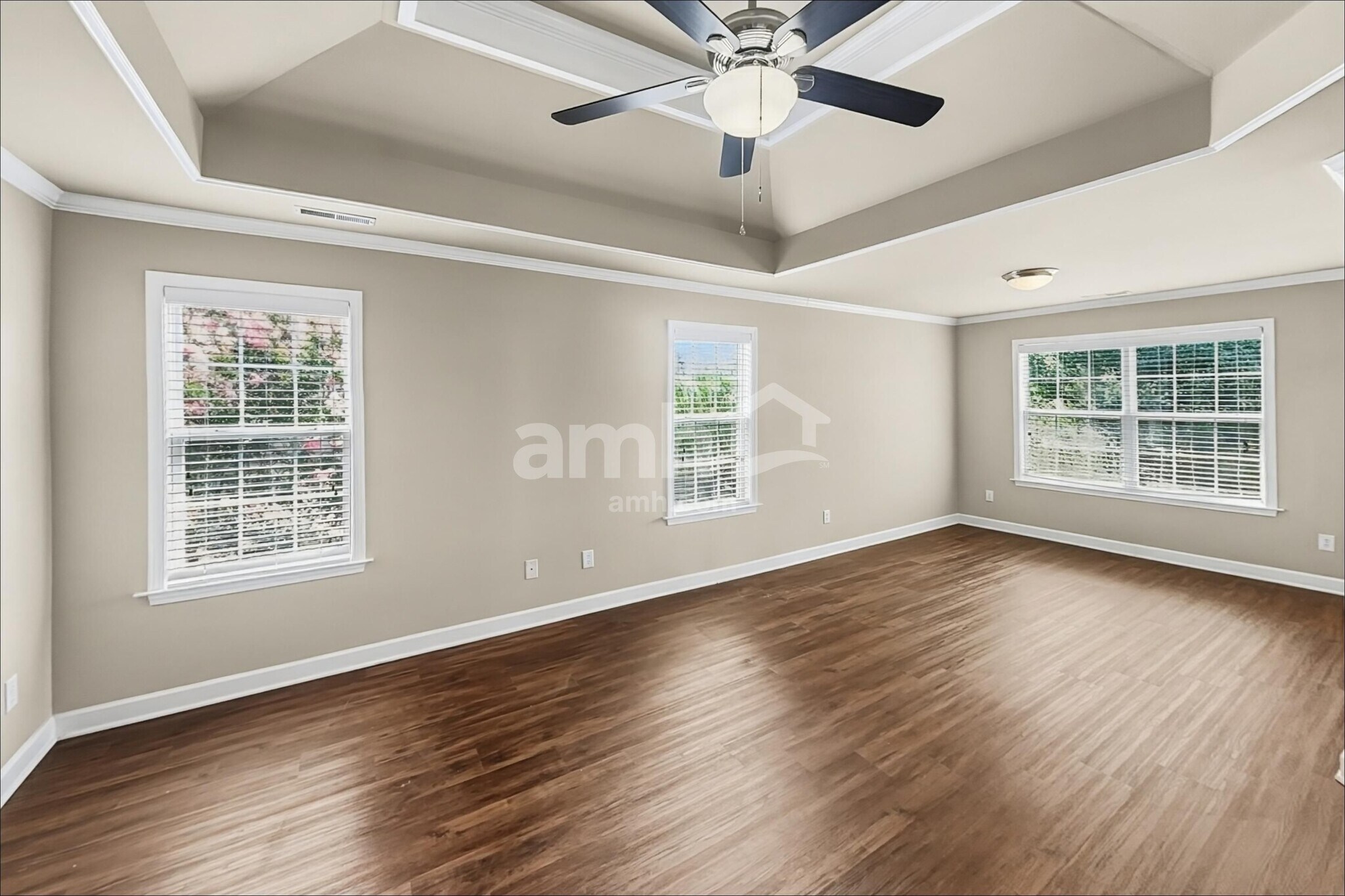 Building Photo - 5000 Idaho Dr