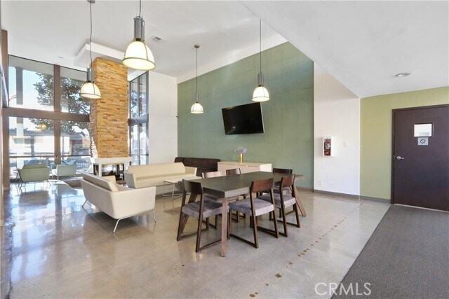 Building Photo - 5585 E Pacific Coast Hwy