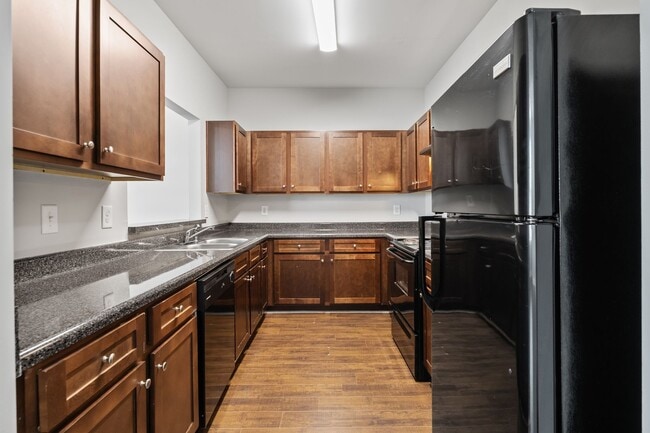 Building Photo - 3 Bedroom Townhome in Stonecrest!