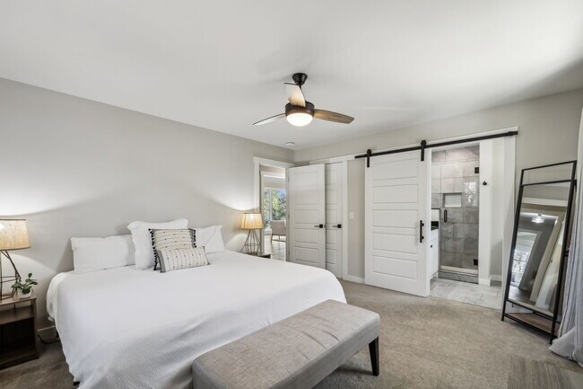Building Photo - 4604 Mountainview Dr
