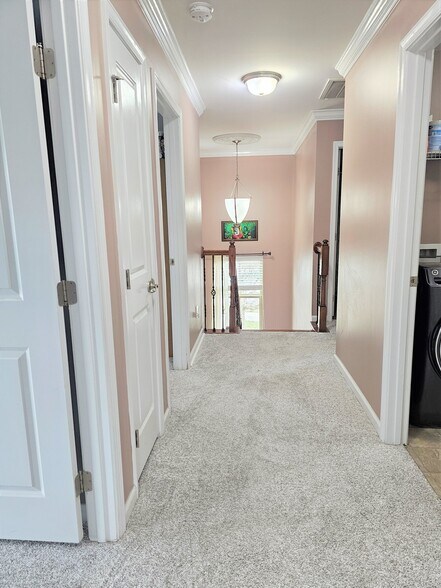 Building Photo - 1676 Mill Creek Ln SW