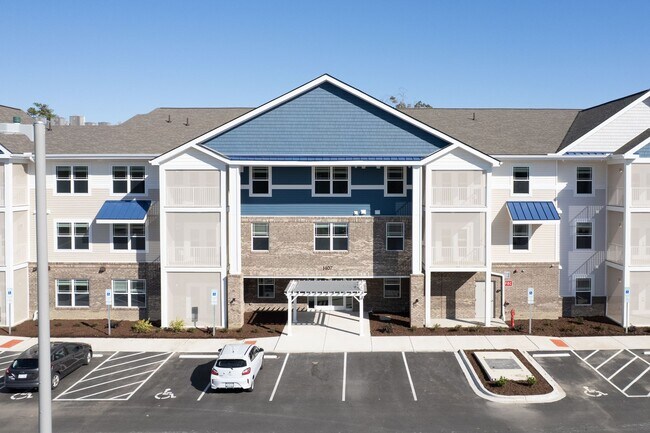 Building Photo - Brand New 1, 2 and 3 bedroom apartments.